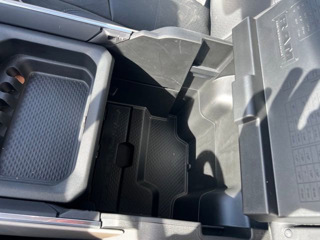 Used 2024 RAM 3500 Laramie image 27