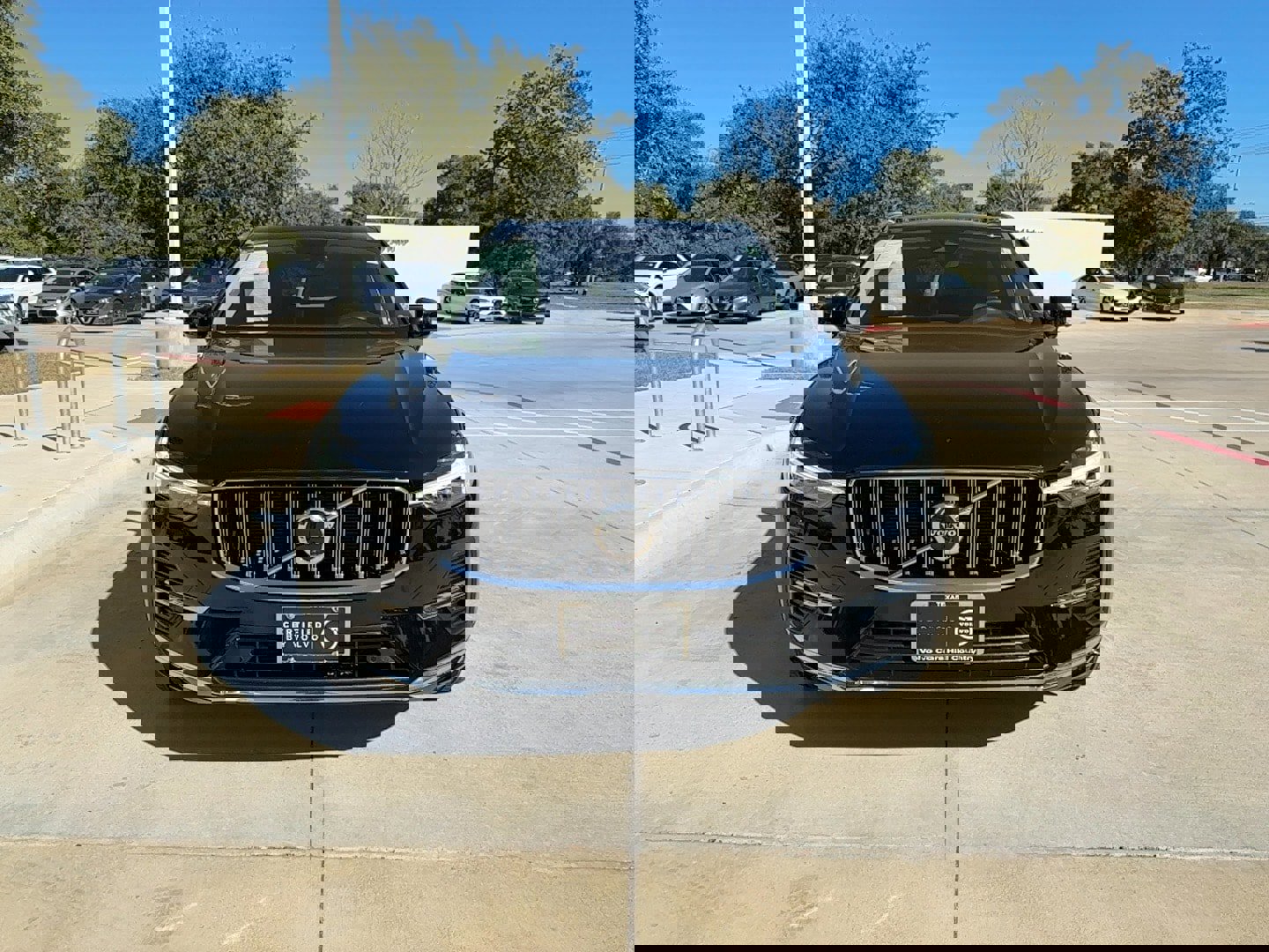 Certified 2023 Volvo XC60 B5 Plus image 8