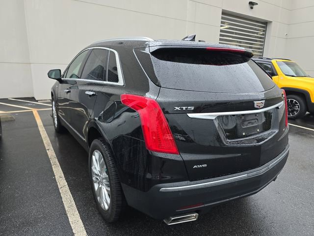 Used 2019 Cadillac XT5 Premium Luxury w/ Driver Assist Package AWD/4WD image 3