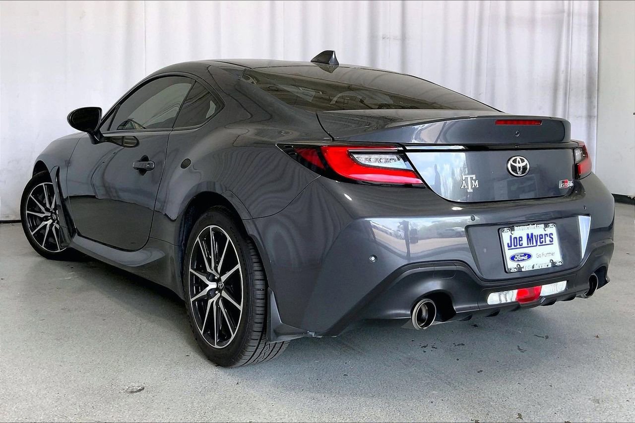 Used 2022 Toyota GR86 image 5