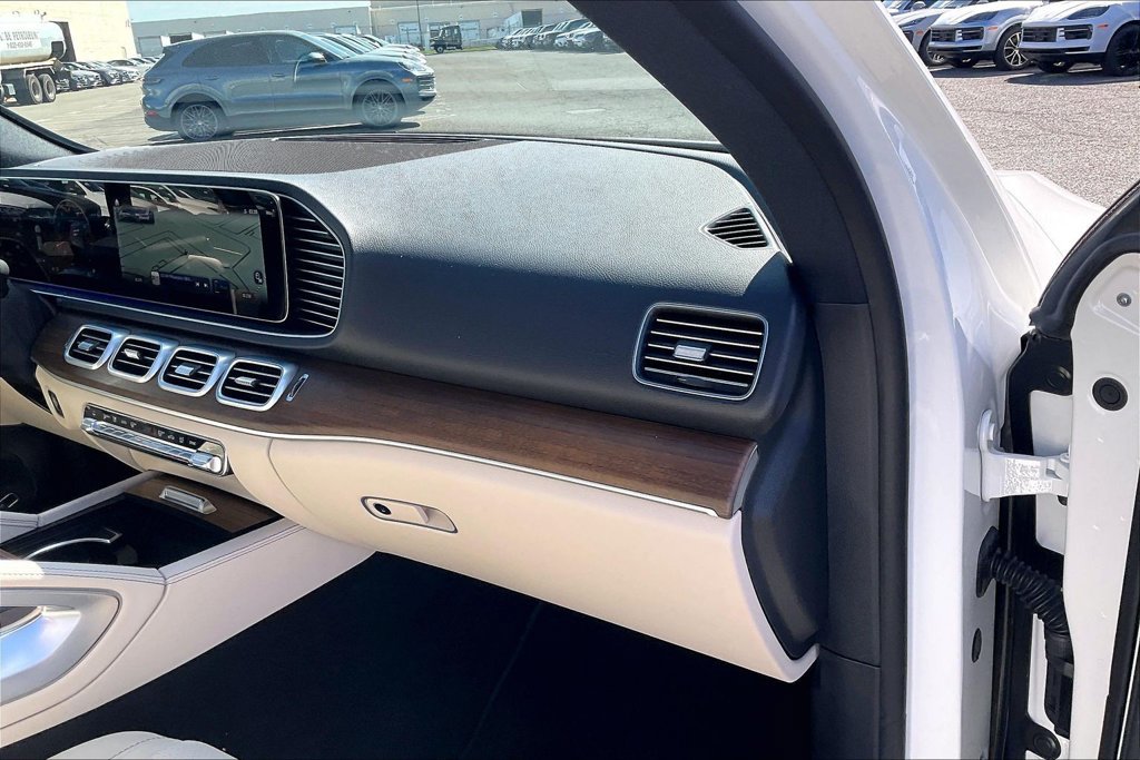 Certified 2025 Mercedes-Benz GLE 450 4MATIC image 14