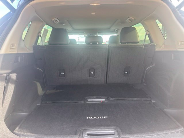 Used 2023 Nissan Rogue Platinum w/ Platinum Premium Package FWD image 10