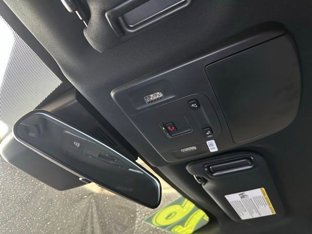 Used 2026 Toyota Camry SE FWD image 32