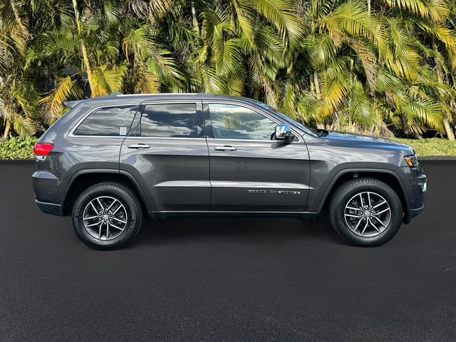 Used 2017 Jeep Grand Cherokee Limited w/ Jeep Active Safety Group image 4