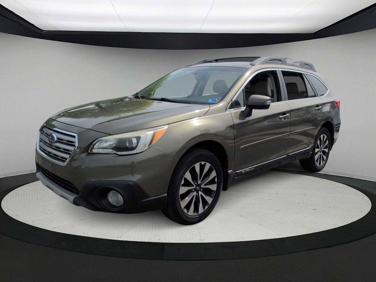 Used 2015 Subaru Outback 3.6R Limited AWD/4WD image 4
