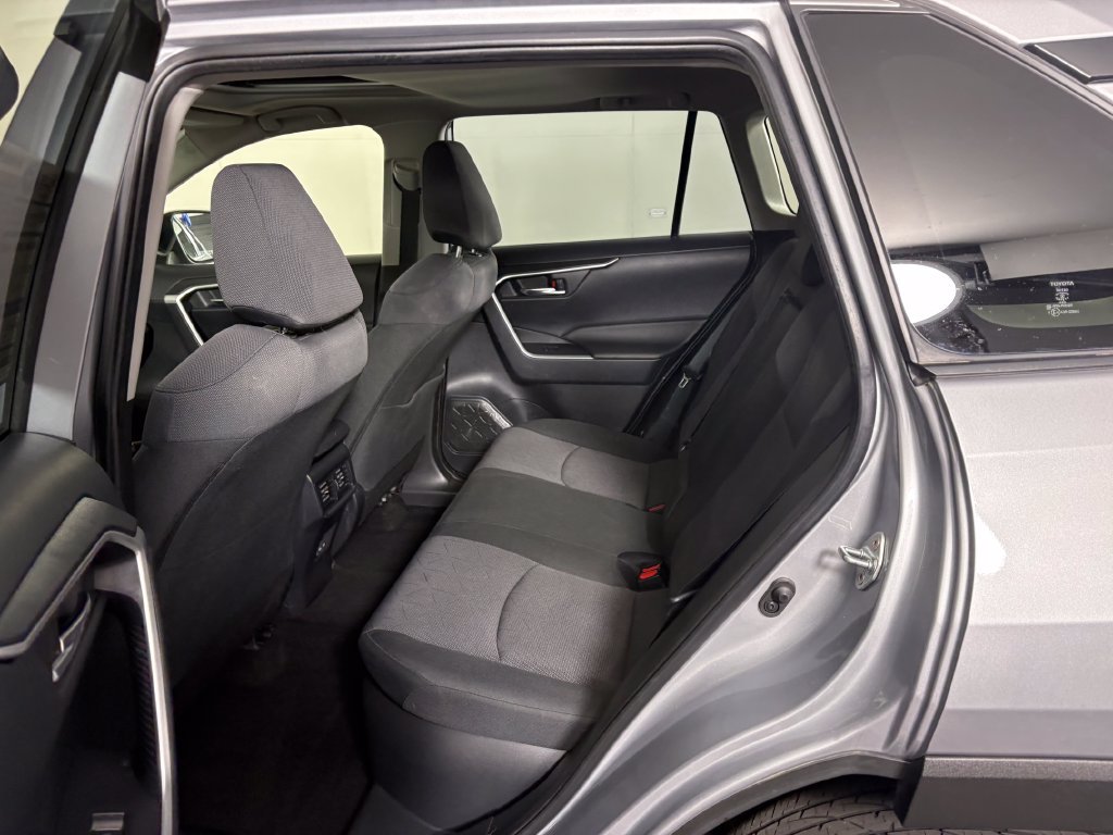 Used 2024 Toyota RAV4 XLE w/ Convenience Package AWD/4WD image 30