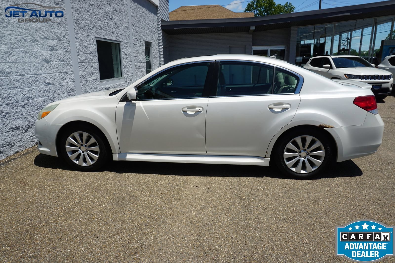 Used 2011 Subaru Legacy 2.5i Limited w/ Appearance Package 1H AWD/4WD image 13