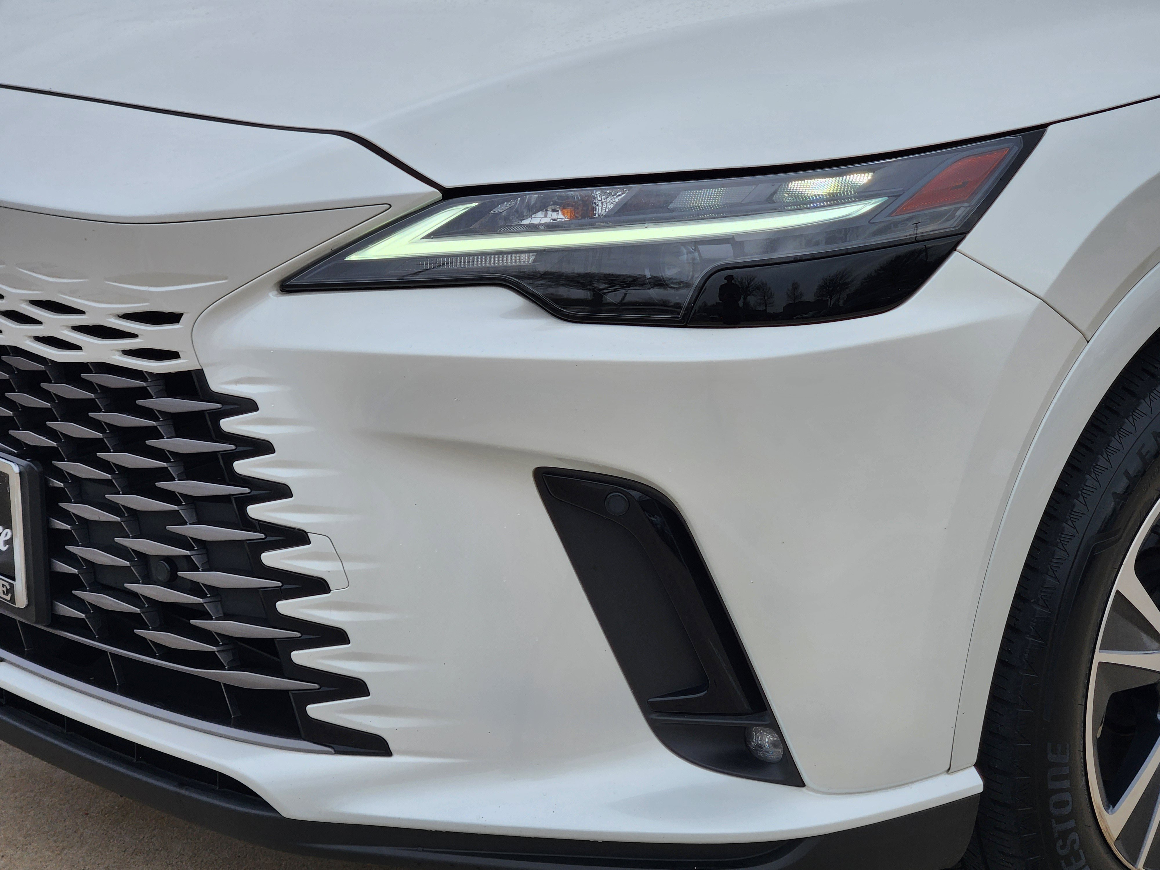 Used 2024 Lexus RX 350 Premium w/ Accessory Package (Z1) image 6