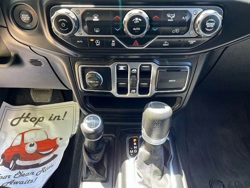 Used 2020 Jeep Gladiator Sport w/ Quick Order Package 24S AWD/4WD image 19