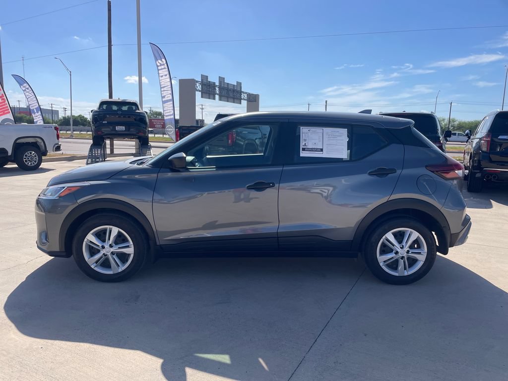 Certified 2025 Nissan Kicks Play S FWD image 2