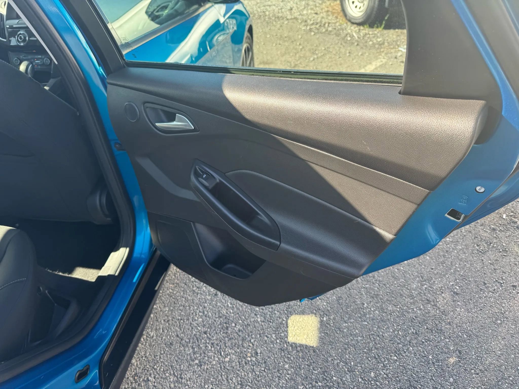 Used 2017 Ford Focus SEL image 18