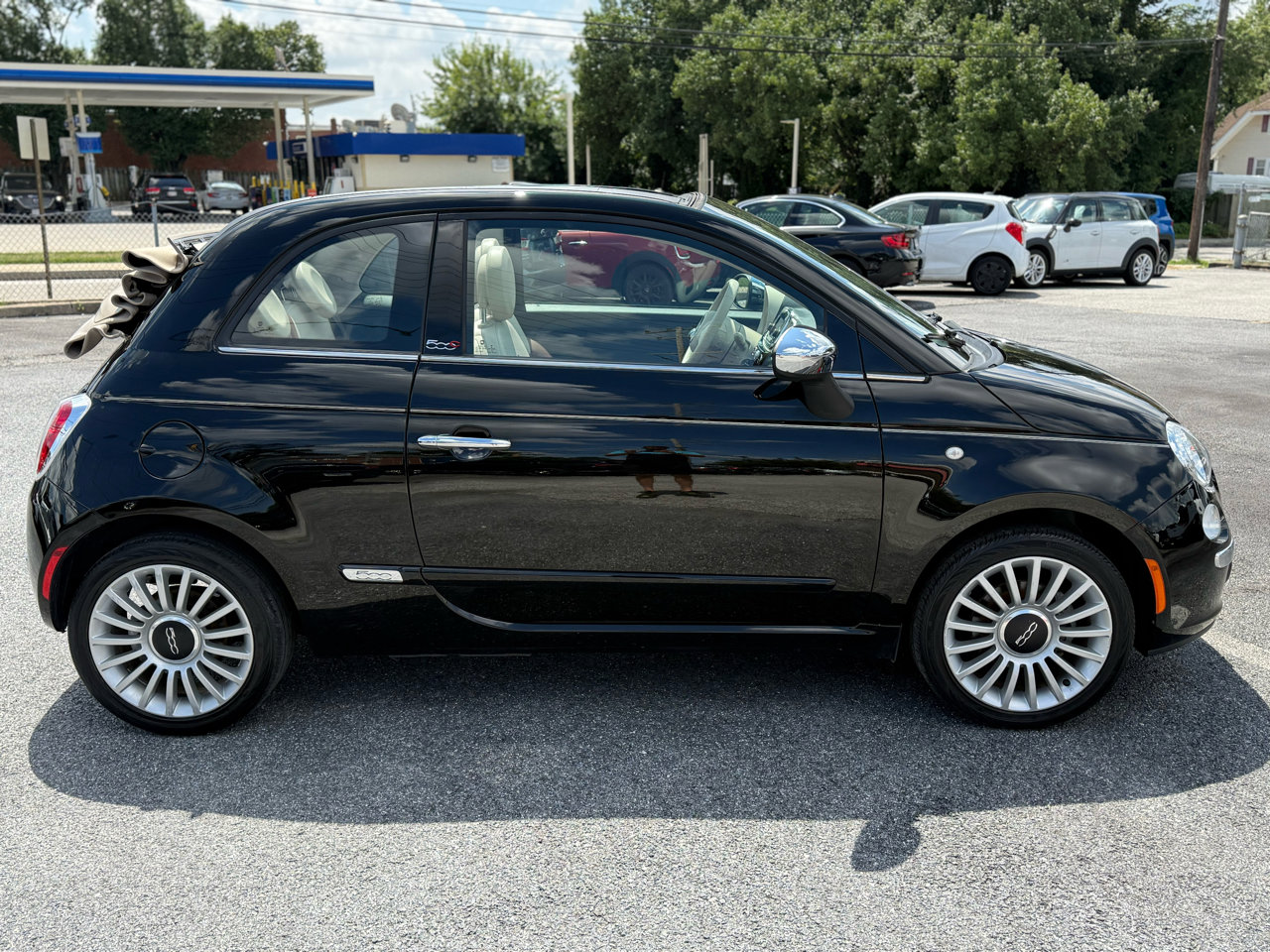 Used 2017 FIAT 500 Lounge image 6