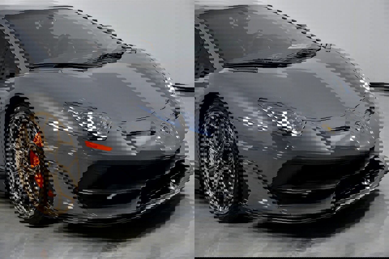 Used 2019 Lamborghini Aventador SVJ image 4