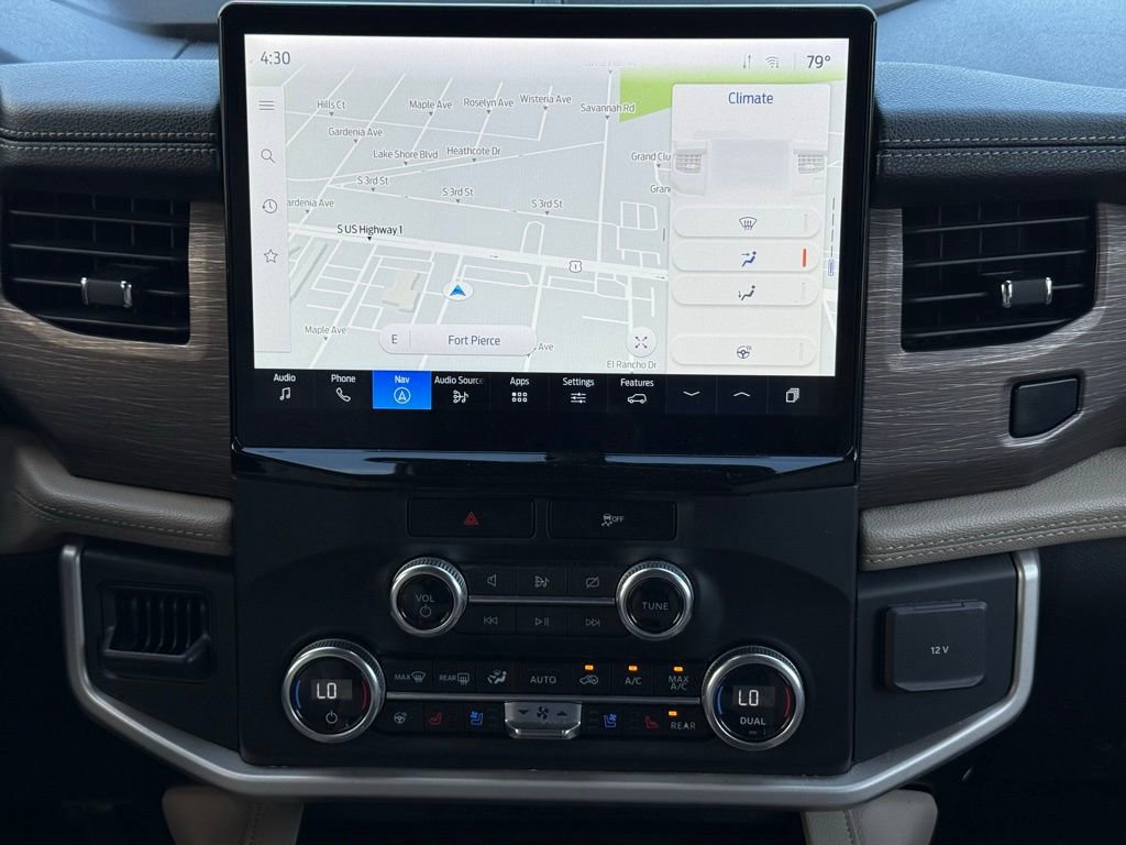 Used 2023 Ford Expedition Limited image 13