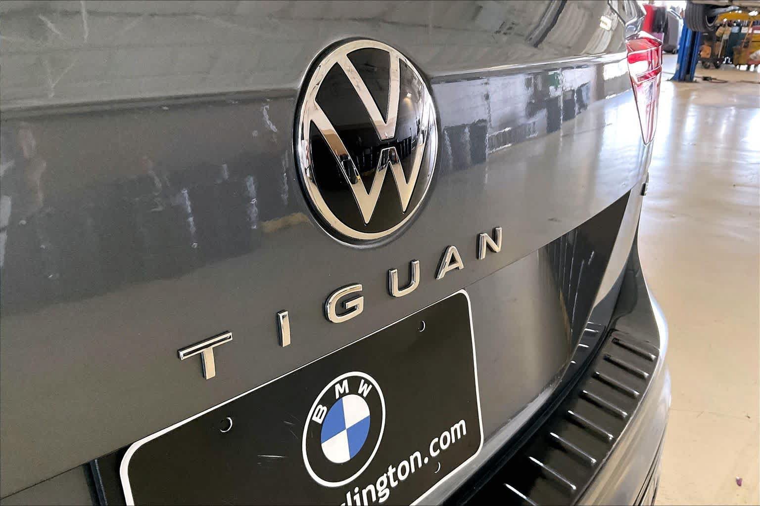 Used 2023 Volkswagen Tiguan SE R-Line AWD/4WD image 31