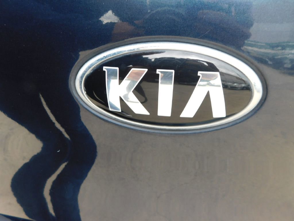 Used 2017 Kia Cadenza Technology FWD image 13