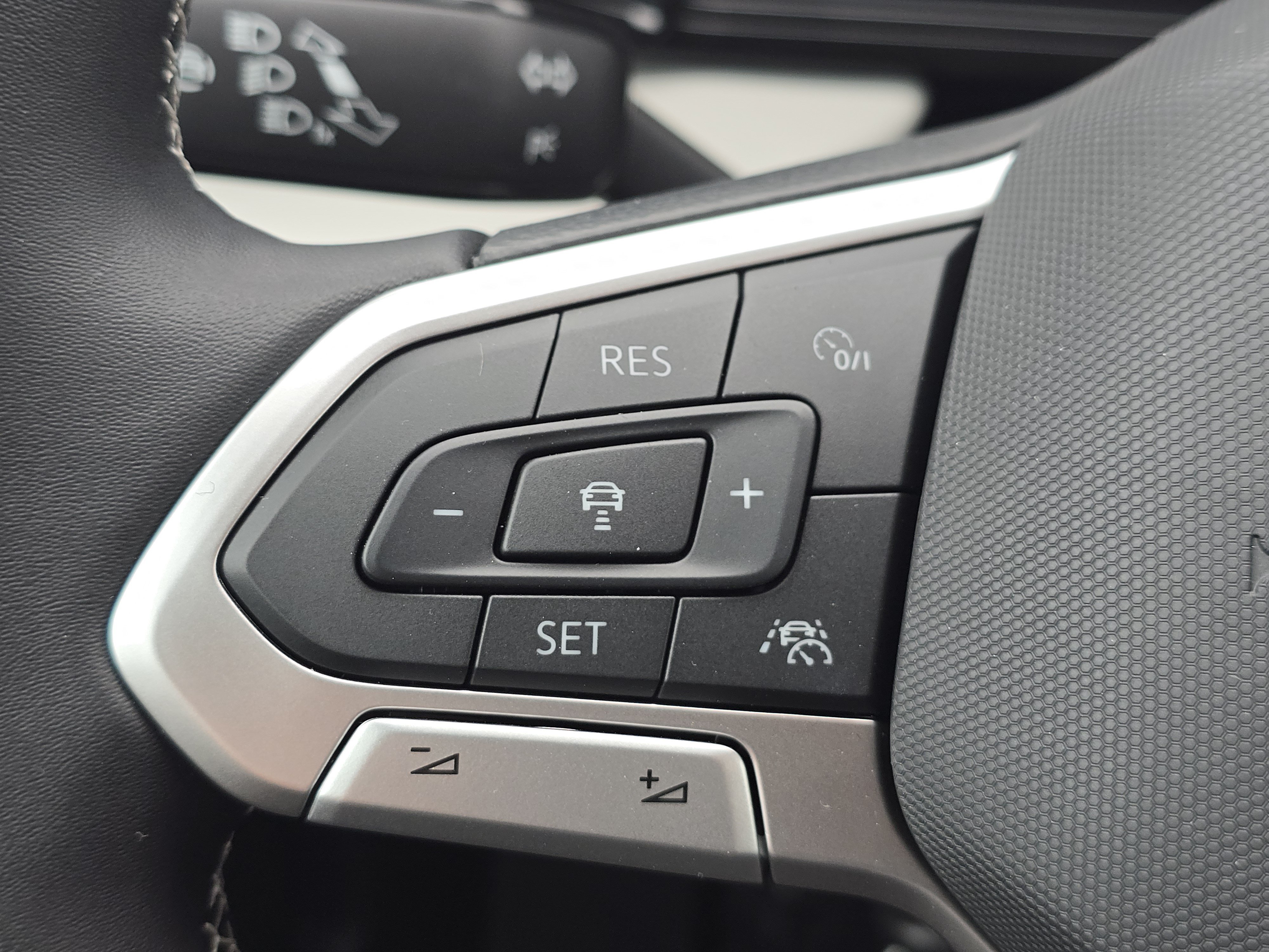 New 2026 Volkswagen Taos S FWD image 23