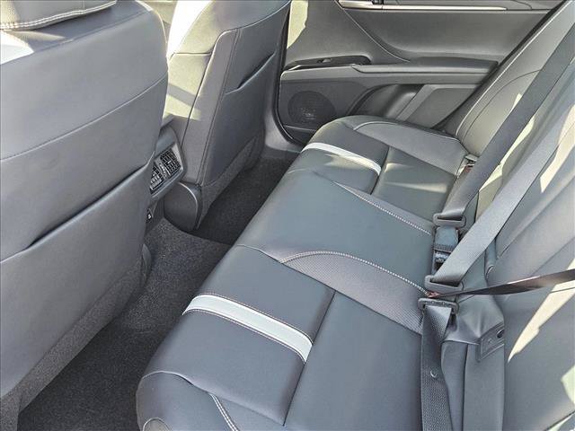 New 2026 Toyota Camry SE FWD image 15