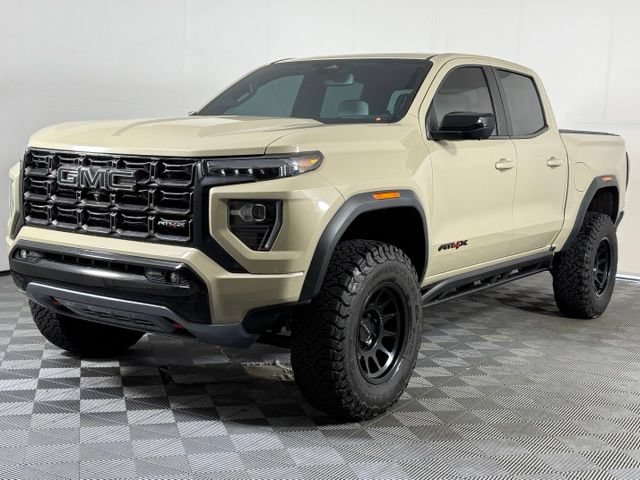 Used 2024 GMC Canyon AT4X AWD/4WD image 2