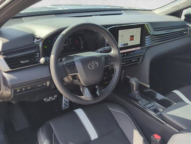 Used 2026 Toyota Camry SE FWD image 12