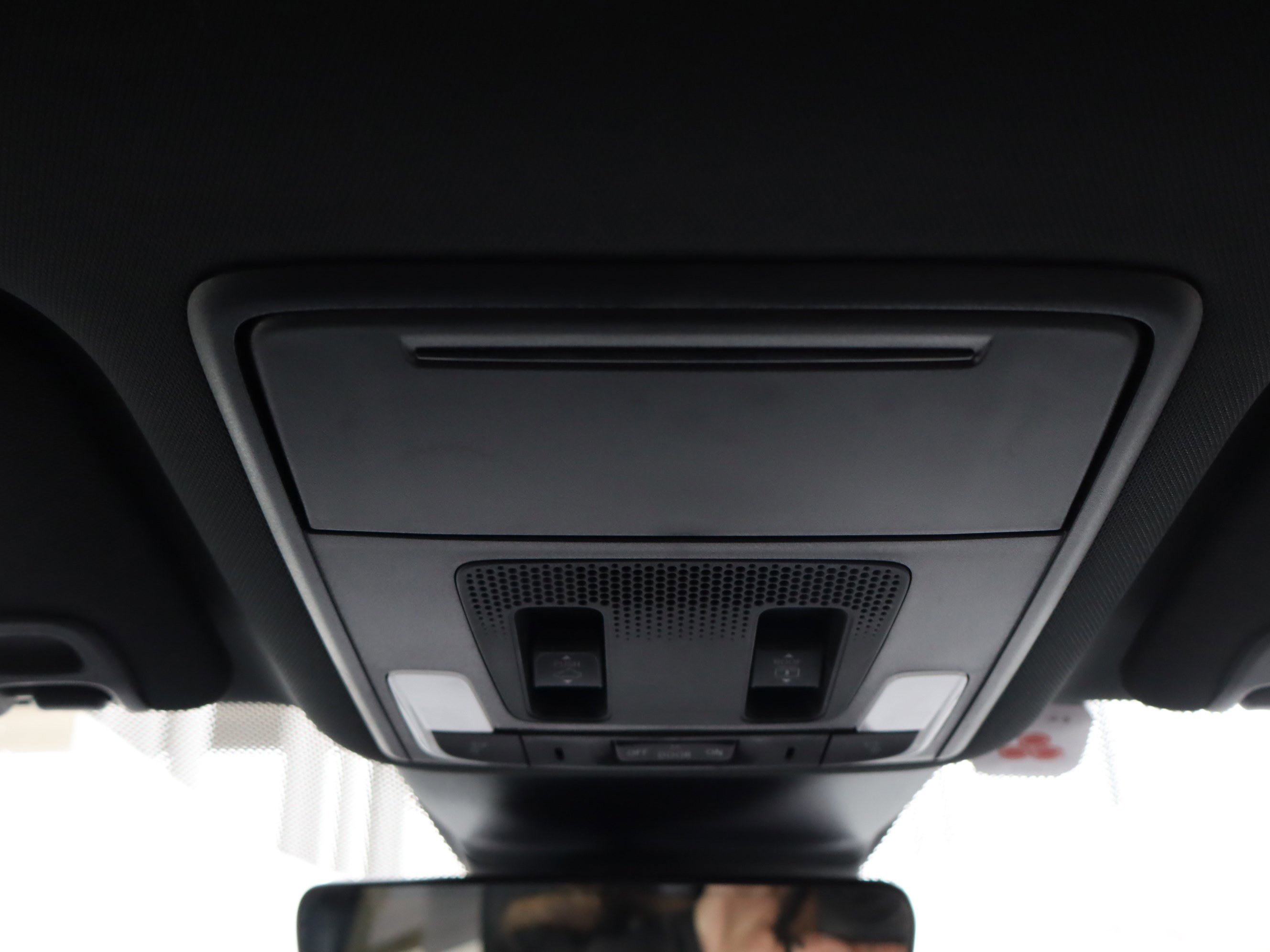 Used 2025 Honda Pilot Black Edition image 32