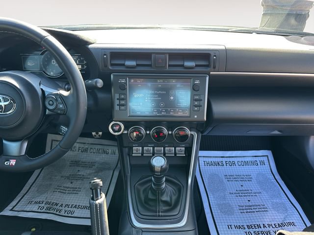 Used 2024 Toyota GR86 Premium image 11