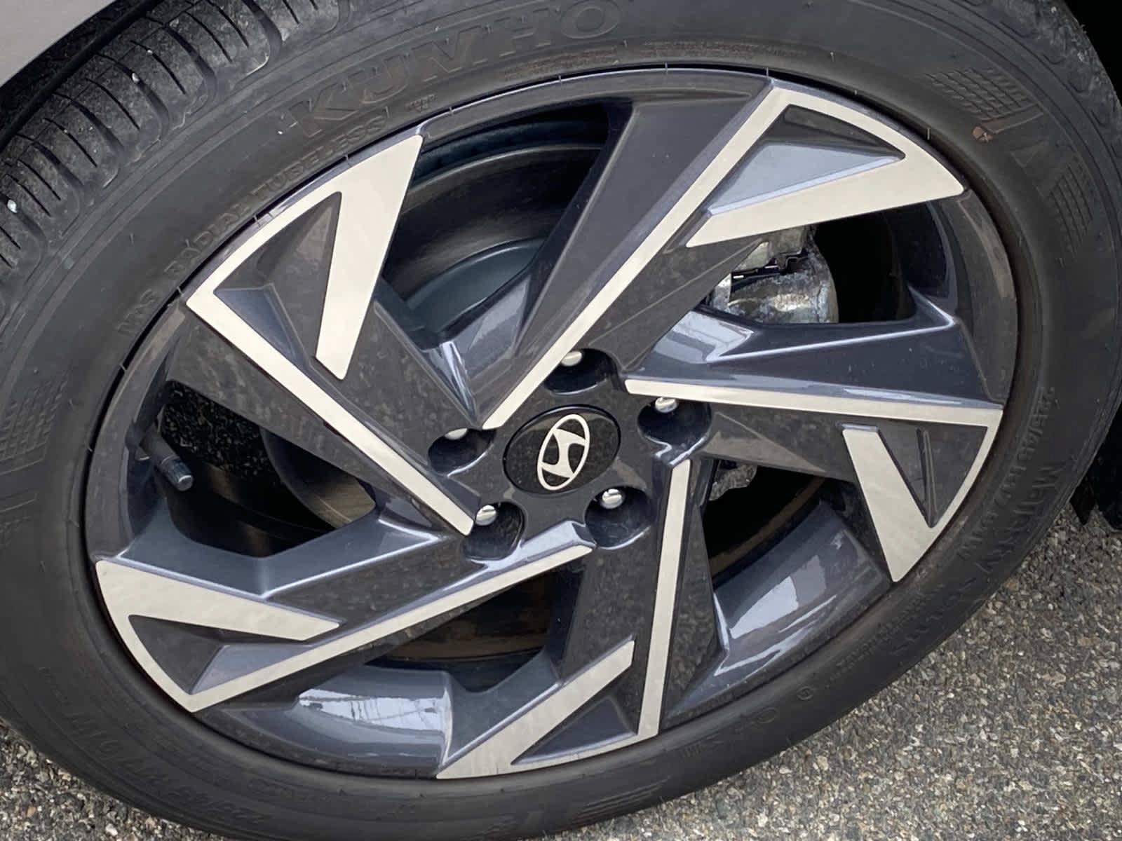 Used 2025 Hyundai Elantra Sport FWD image 22