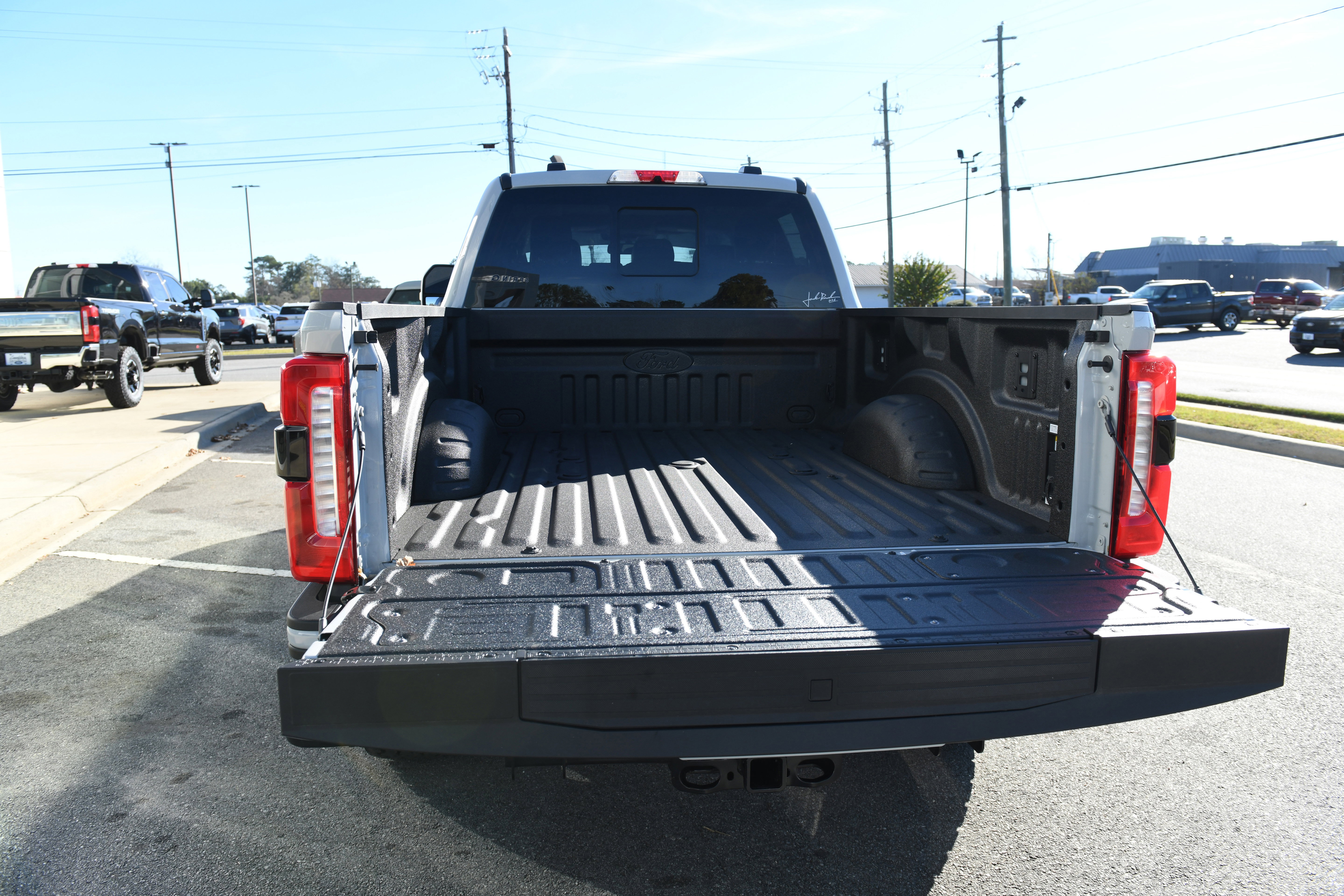 New 2026 Ford F250 Lariat w/ Black Appearance Package image 26