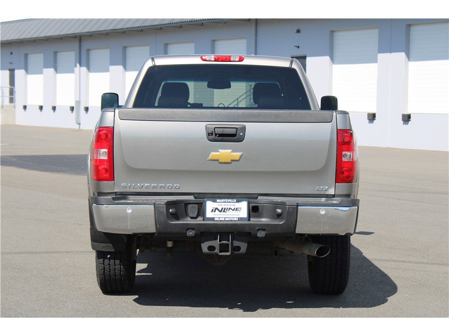 Used 2013 Chevrolet Silverado 2500 LTZ w/ LTZ Plus Package image 4