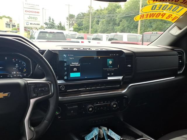 Used 2024 Chevrolet Silverado 2500 LT AWD/4WD image 20