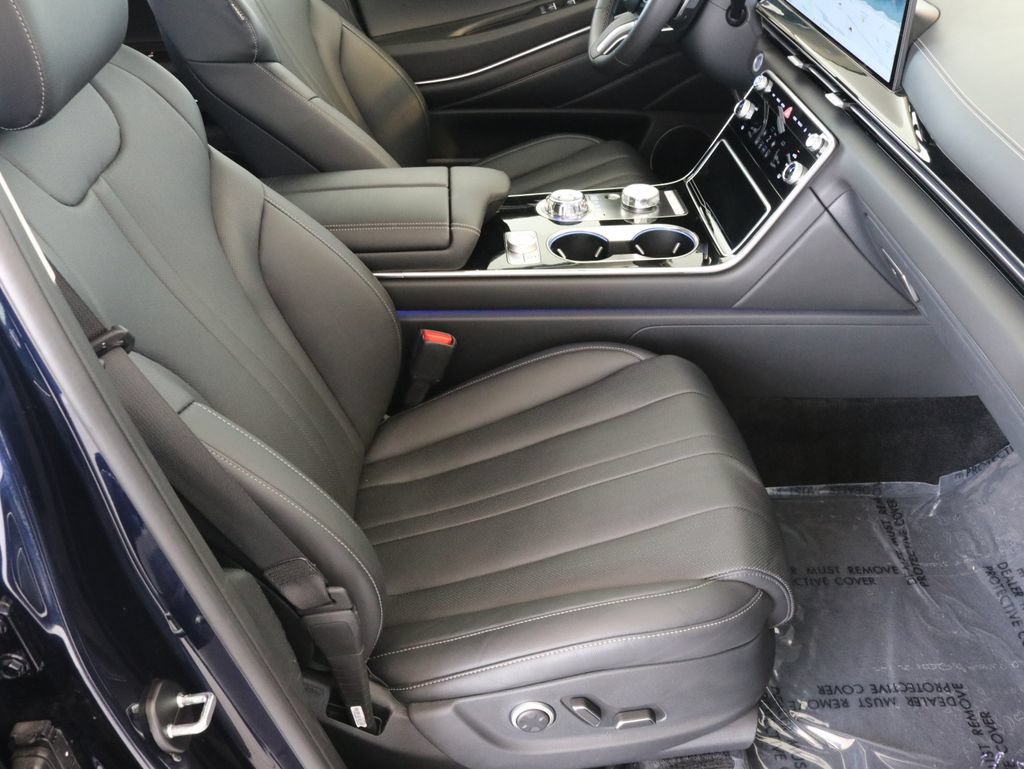 Used 2025 Genesis GV80 2.5T Standard AWD/4WD image 47