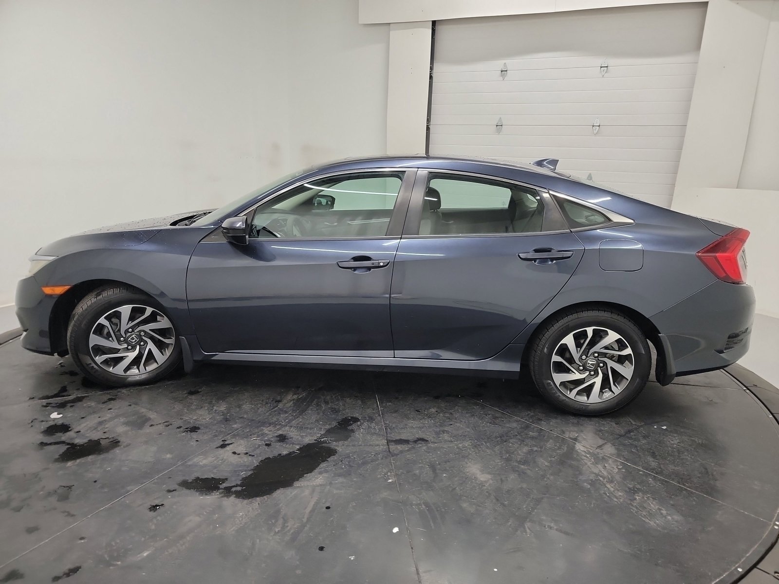 Used 2017 Honda Civic EX image 4