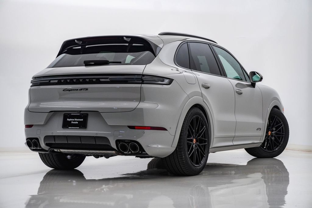 New 2026 Porsche Cayenne GTS AWD/4WD image 11