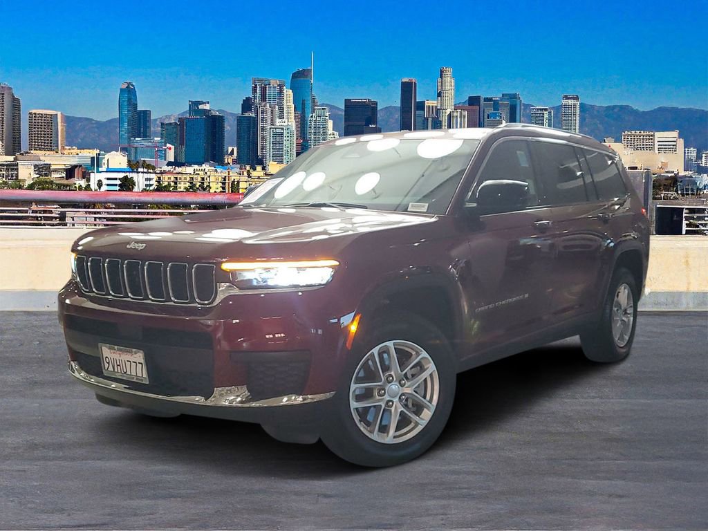 Used 2025 Jeep Grand Cherokee L Laredo image 2