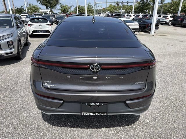 Used 2023 Toyota Crown AWD/4WD image 3