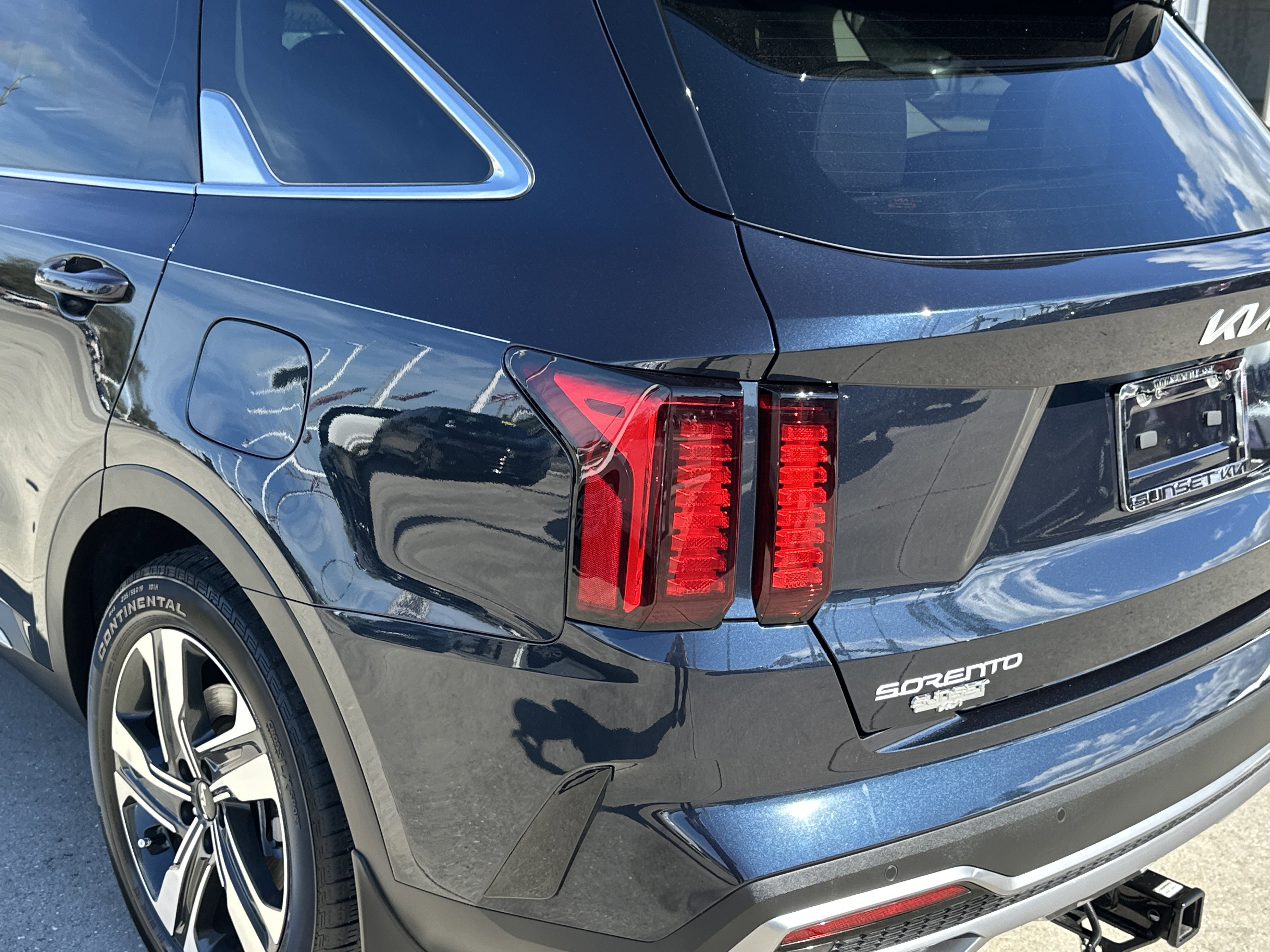 Certified 2024 Kia Sorento EX image 11