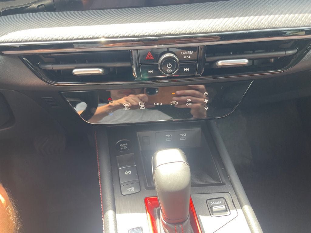 Used 2025 Nissan Kicks SR FWD image 20