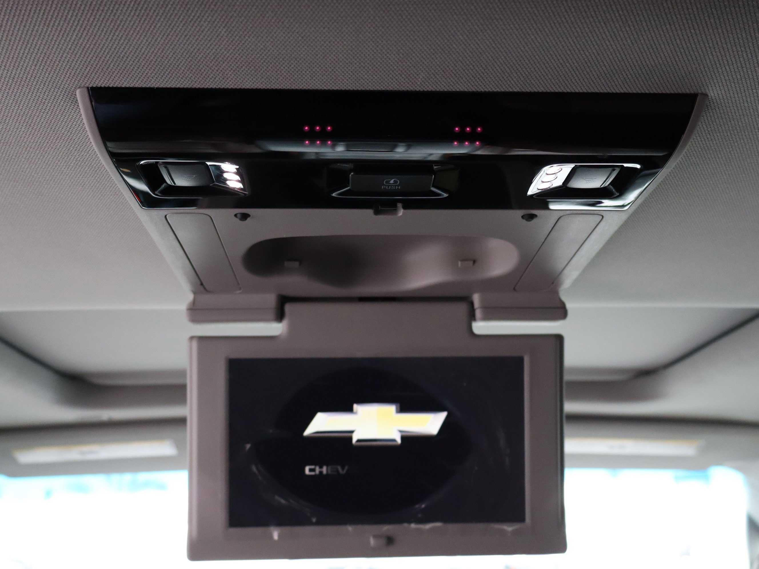 Used 2020 Chevrolet Tahoe Premier w/ Premier Plus Edition image 14