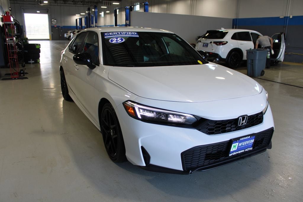 Used 2025 Honda Civic Sport image 4