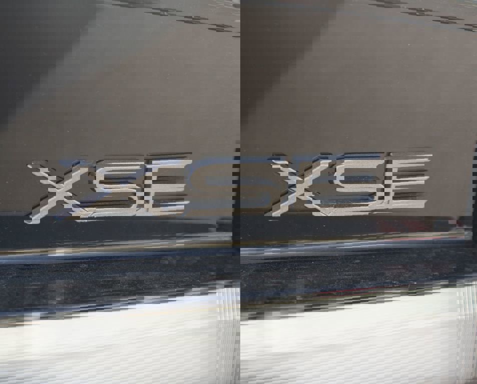 Used 2024 Toyota Prius Prime Premium w/ Advanced Technology Package image 19