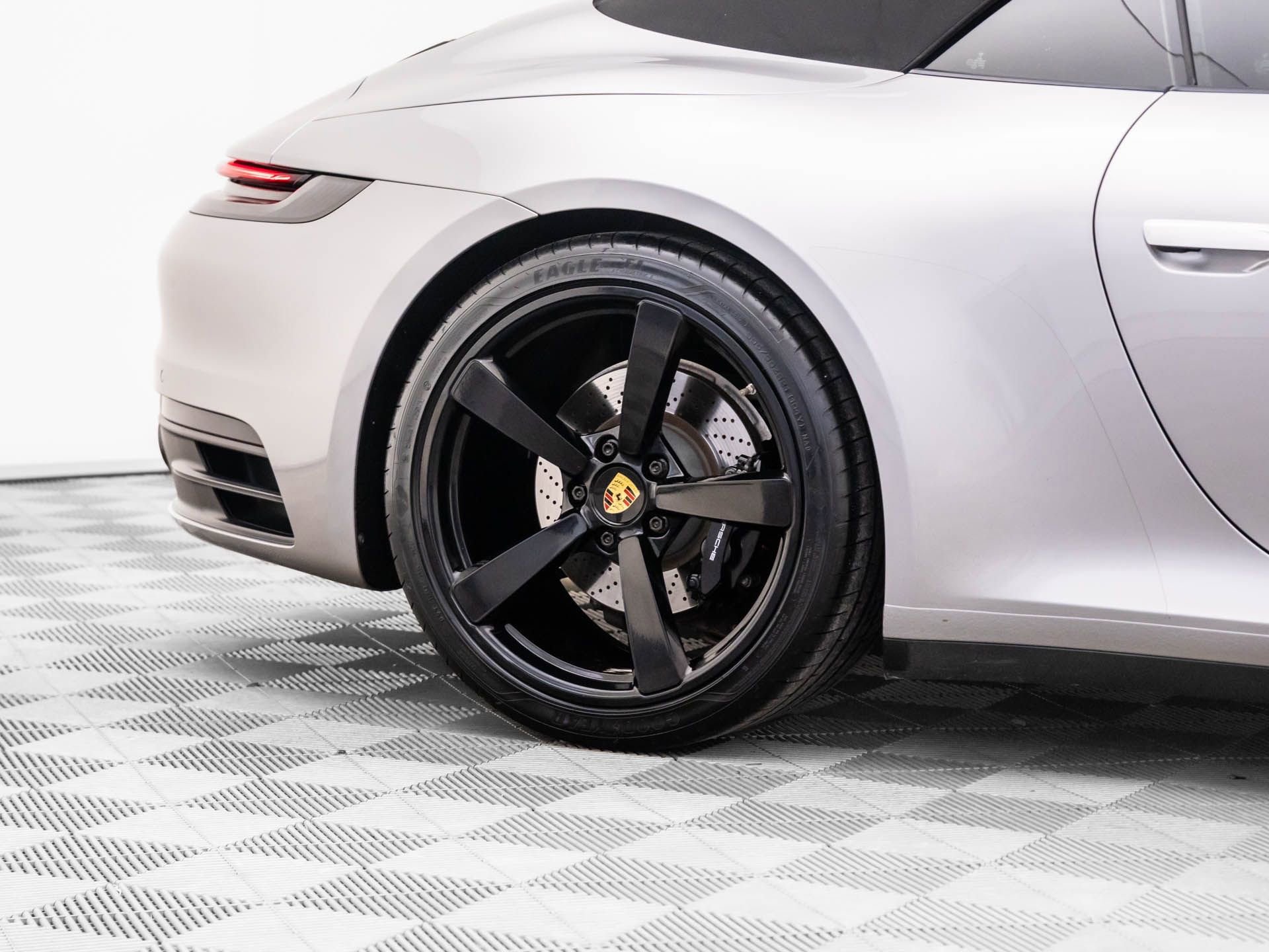 Used 2020 Porsche 911 Carrera 4S image 32