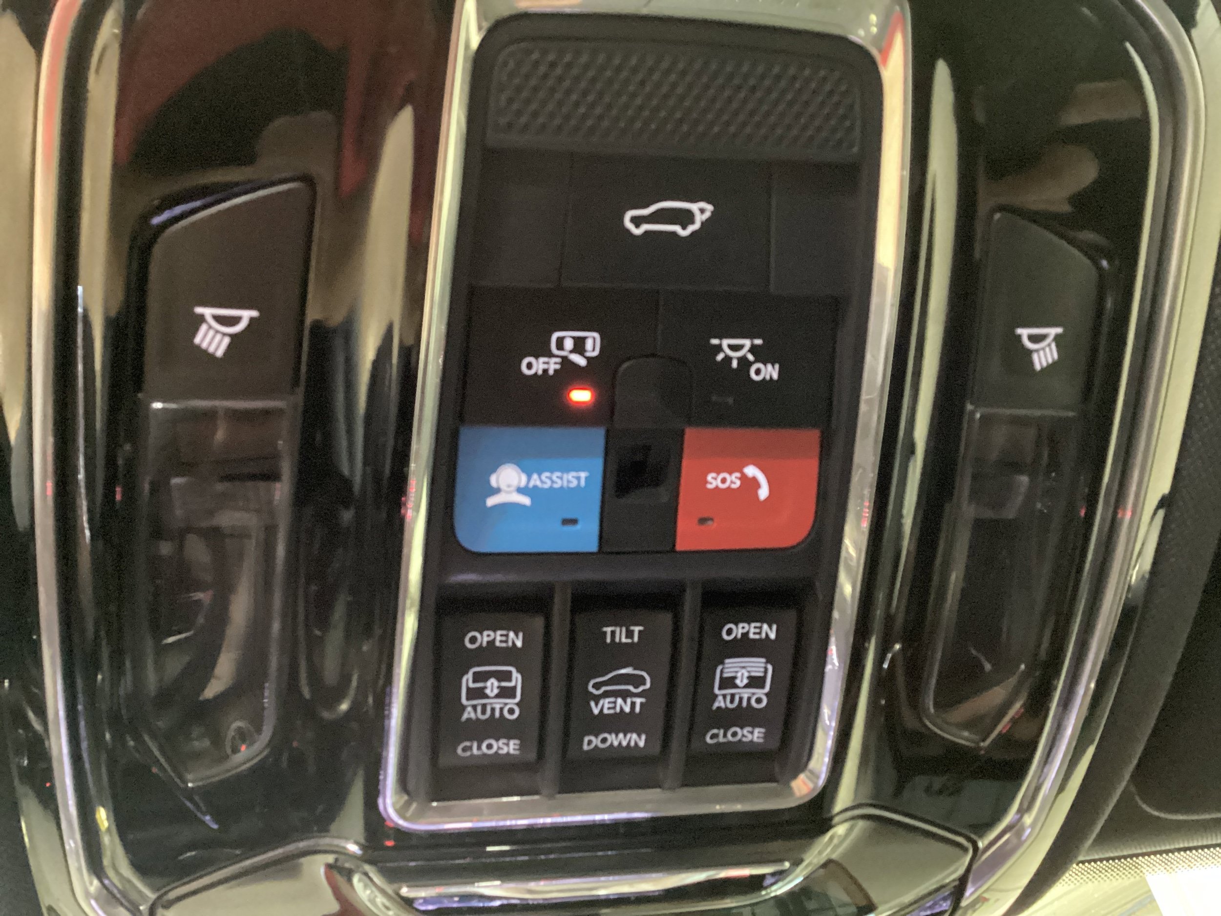 Used 2024 Jeep Grand Cherokee L Summit w/ Advanced Protech Group IV AWD/4WD image 22