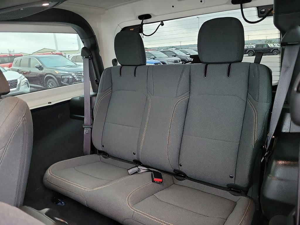 Used 2025 Jeep Wrangler Sport AWD/4WD image 9