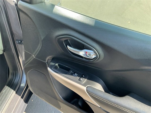 Used 2018 Jeep Cherokee Limited w/ High Altitude Package image 21