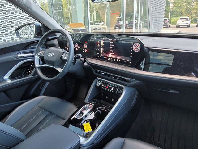 Used 2025 Audi Q5 Premium Plus AWD/4WD image 25