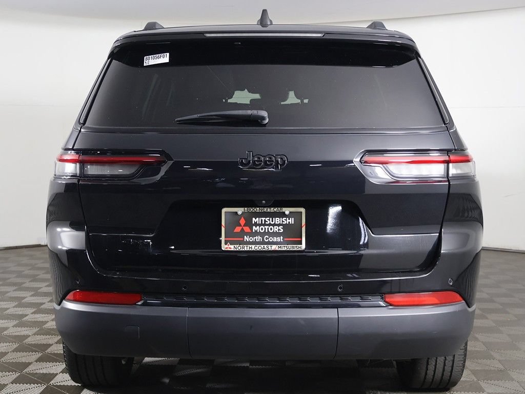 Used 2023 Jeep Grand Cherokee L Laredo AWD/4WD image 12