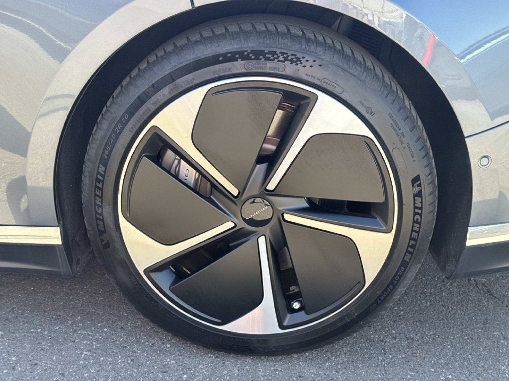 Used 2024 Lucid Air Touring AWD/4WD image 29