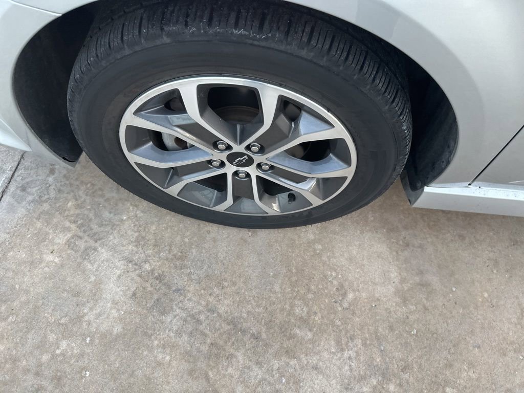 Used 2019 Chevrolet Sonic LT w/ Convenience Package image 31