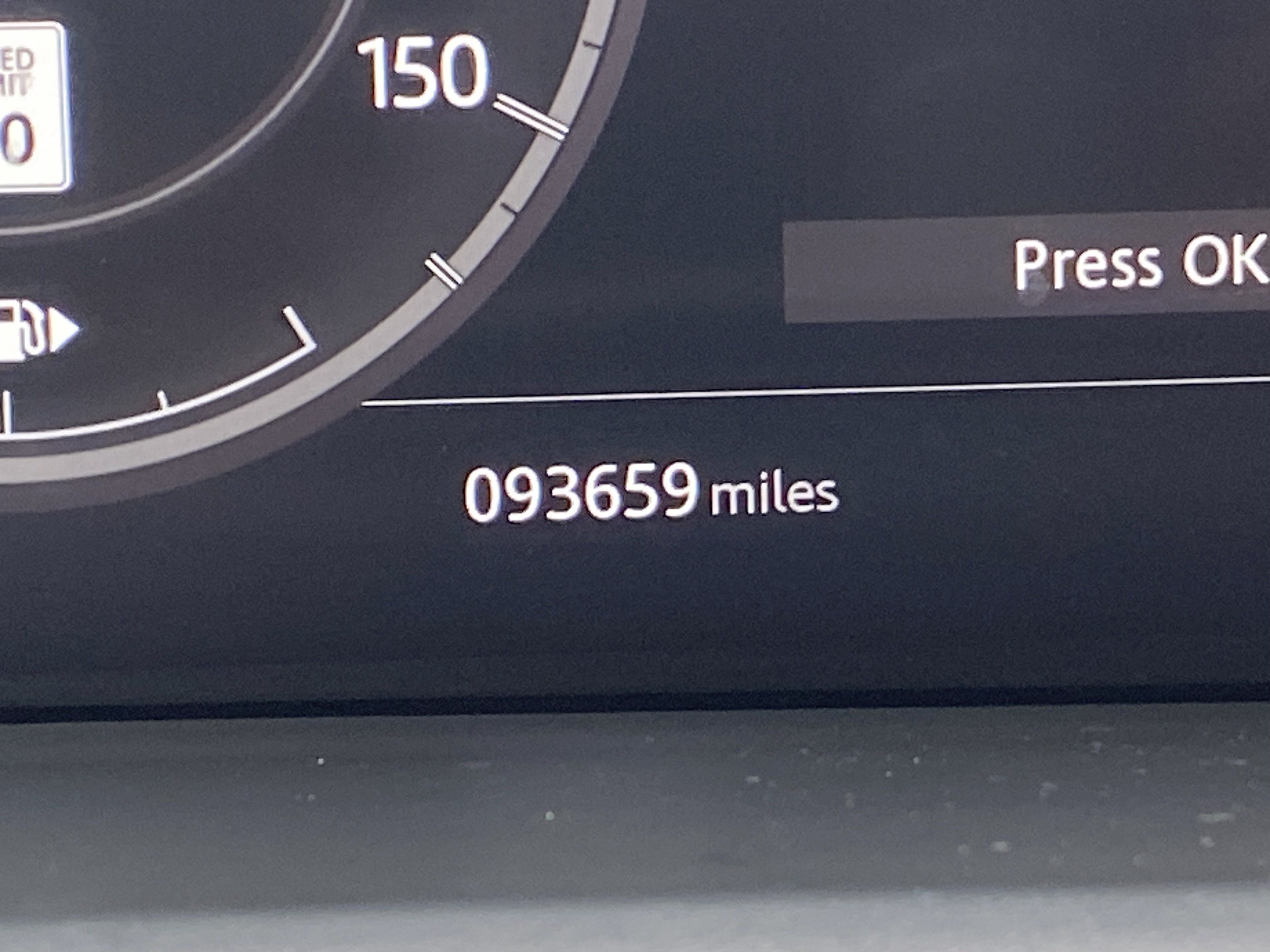 Used 2018 Land Rover Discovery HSE AWD/4WD image 20