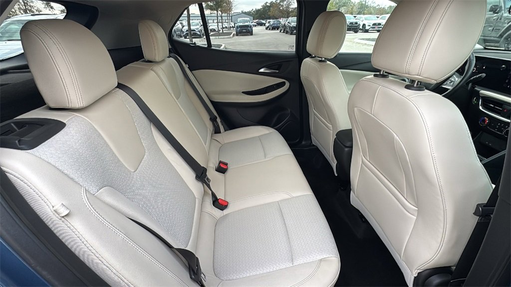 Used 2024 Buick Encore GX Preferred image 40